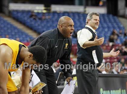 Thumbnail 1 in Bishop O'Dowd vs. El Cerrito (CIF NorCal D3 Regional Final) photogallery.