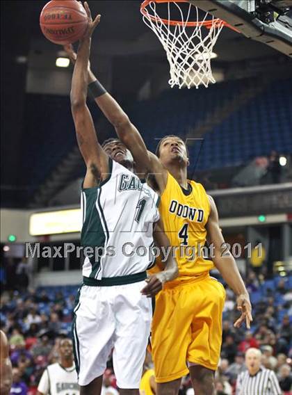 Thumbnail 2 in Bishop O'Dowd vs. El Cerrito (CIF NorCal D3 Regional Final) photogallery.