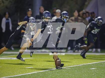 Thumbnail 2 in Notre Dame (SO) @ Sierra Canyon photogallery.