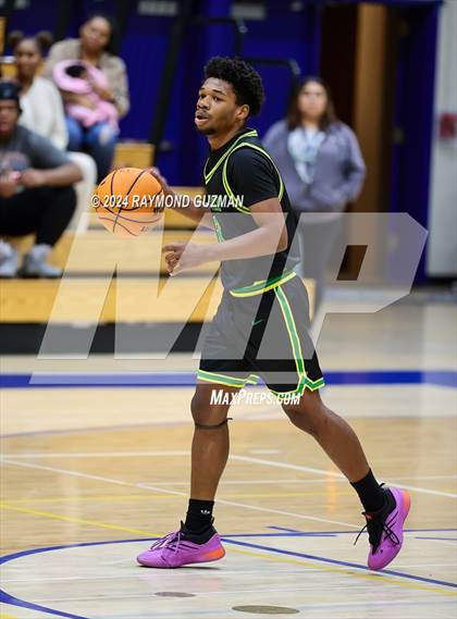 Thumbnail 3 in Roosevelt vs. Mission College Prep photogallery.
