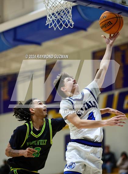 Thumbnail 2 in Roosevelt vs. Mission College Prep photogallery.