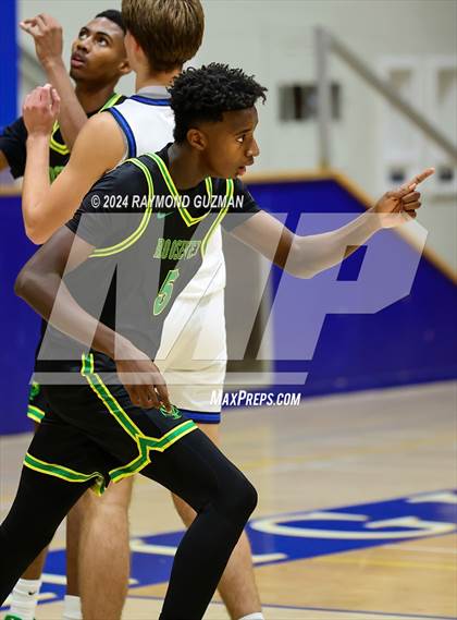 Thumbnail 3 in Roosevelt vs. Mission College Prep photogallery.