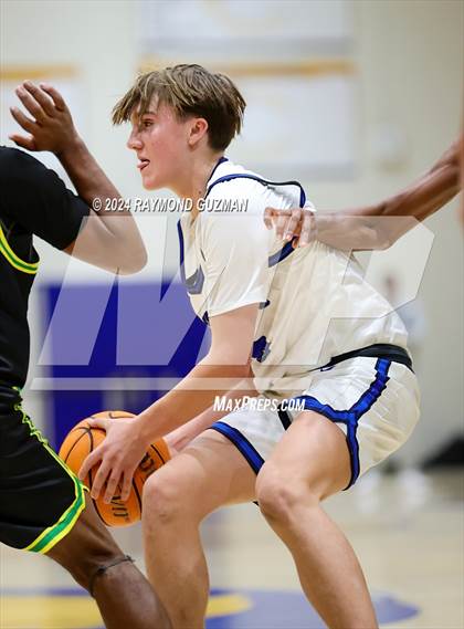 Thumbnail 3 in Roosevelt vs. Mission College Prep photogallery.