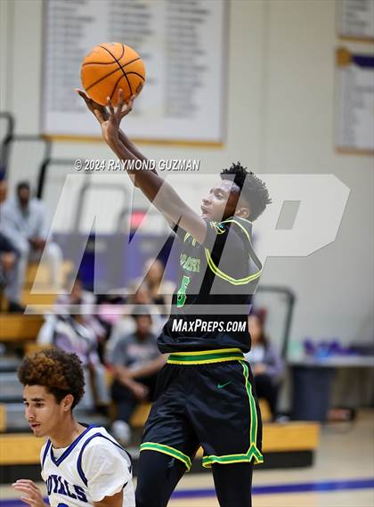Thumbnail 3 in Roosevelt vs. Mission College Prep photogallery.