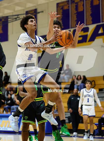 Thumbnail 2 in Roosevelt vs. Mission College Prep photogallery.