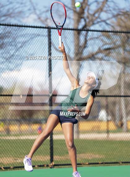 Thumbnail 1 in Thunderridge @ Columbine photogallery.