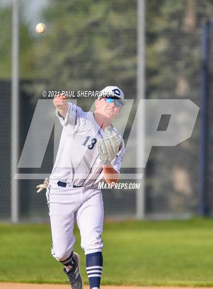 Thumbnail 2 in Mountain Vista vs. Columbine photogallery.