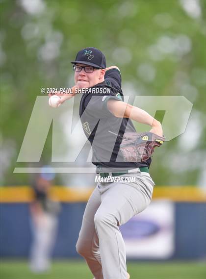 Thumbnail 3 in Mountain Vista vs. Columbine photogallery.