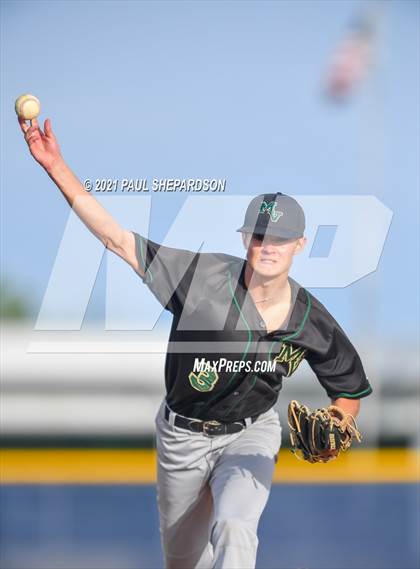 Thumbnail 3 in Mountain Vista vs. Columbine photogallery.