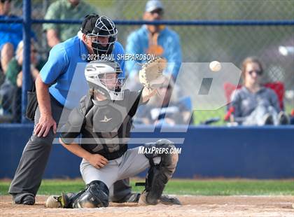 Thumbnail 2 in Mountain Vista vs. Columbine photogallery.