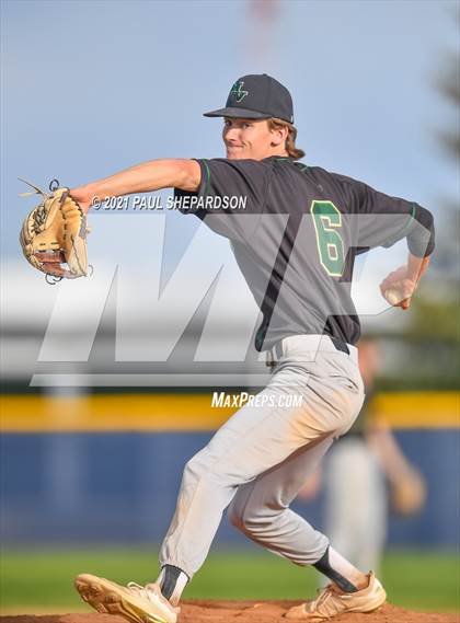 Thumbnail 2 in Mountain Vista vs. Columbine photogallery.