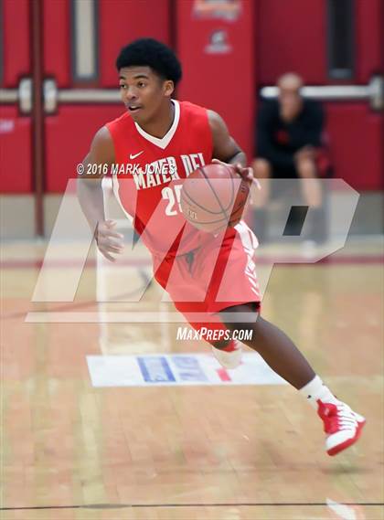 Thumbnail 3 in St. Mary's vs. Mater Dei (Hoophall West Invitational) photogallery.