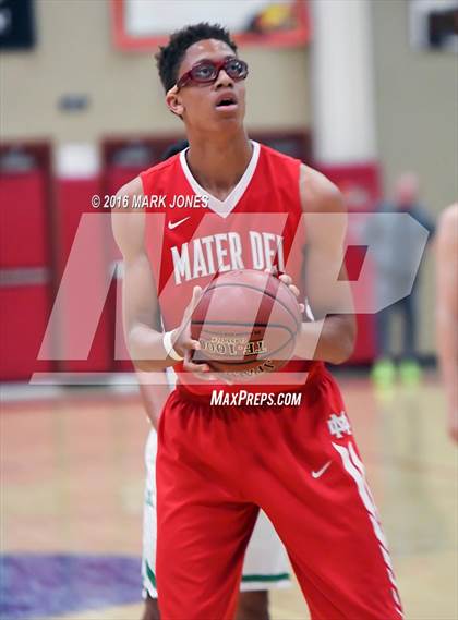 Thumbnail 3 in St. Mary's vs. Mater Dei (Hoophall West Invitational) photogallery.