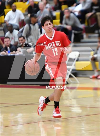 Thumbnail 2 in St. Mary's vs. Mater Dei (Hoophall West Invitational) photogallery.