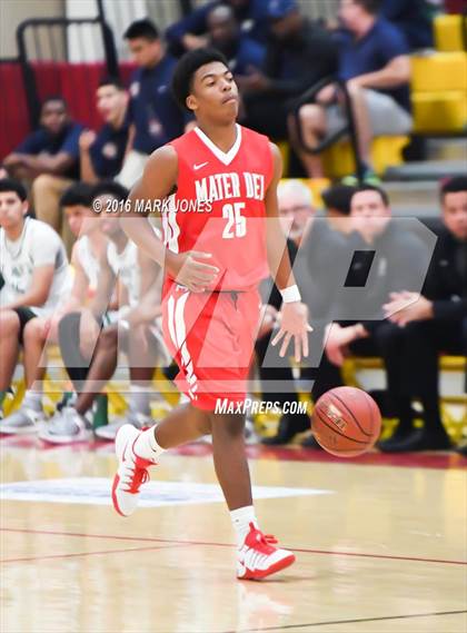 Thumbnail 2 in St. Mary's vs. Mater Dei (Hoophall West Invitational) photogallery.