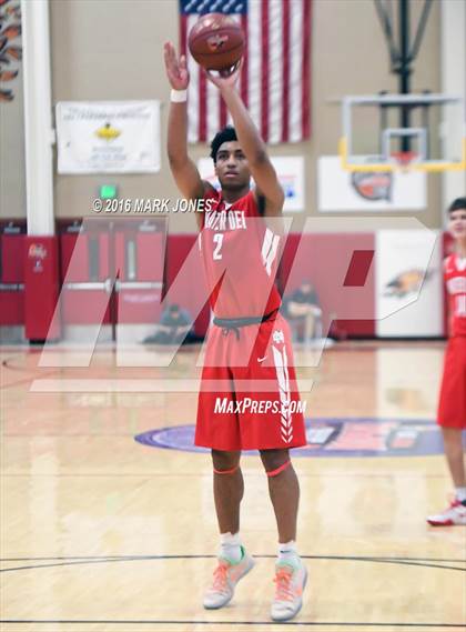 Thumbnail 2 in St. Mary's vs. Mater Dei (Hoophall West Invitational) photogallery.