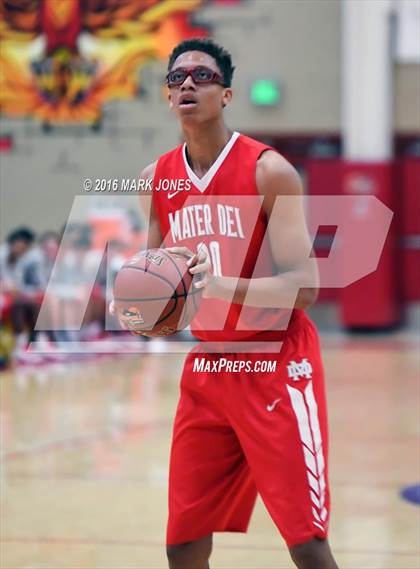 Thumbnail 1 in St. Mary's vs. Mater Dei (Hoophall West Invitational) photogallery.