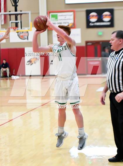 Thumbnail 1 in St. Mary's vs. Mater Dei (Hoophall West Invitational) photogallery.