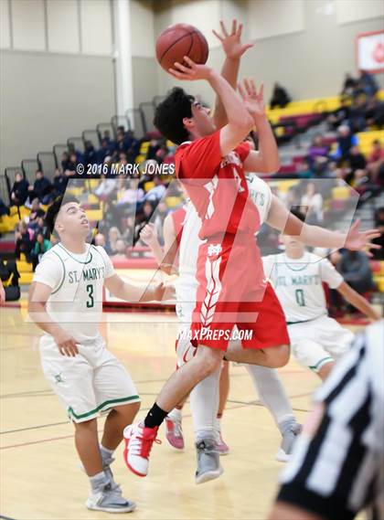 Thumbnail 1 in St. Mary's vs. Mater Dei (Hoophall West Invitational) photogallery.
