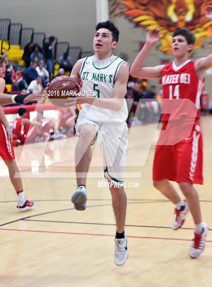 Thumbnail 3 in St. Mary's vs. Mater Dei (Hoophall West Invitational) photogallery.