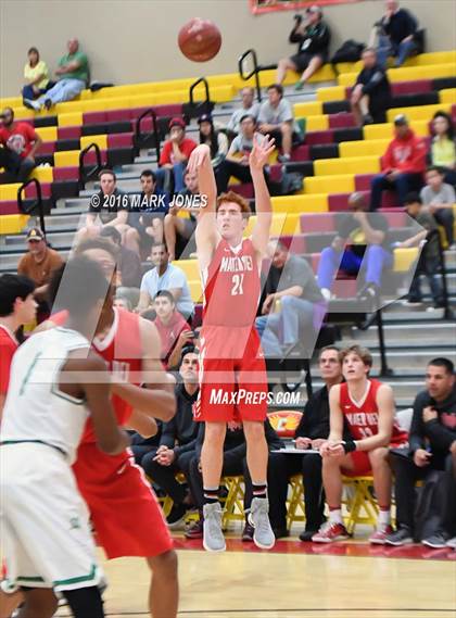 Thumbnail 2 in St. Mary's vs. Mater Dei (Hoophall West Invitational) photogallery.