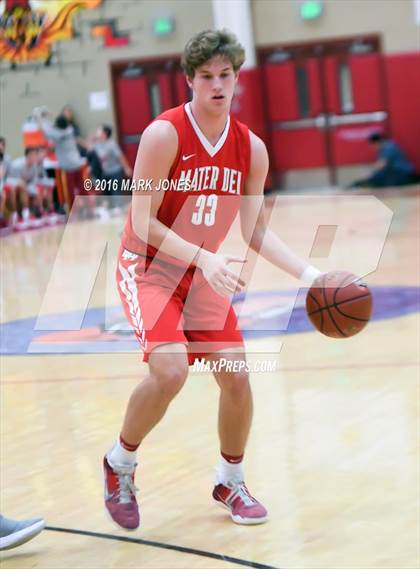 Thumbnail 3 in St. Mary's vs. Mater Dei (Hoophall West Invitational) photogallery.