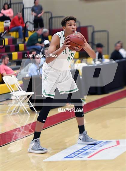 Thumbnail 2 in St. Mary's vs. Mater Dei (Hoophall West Invitational) photogallery.