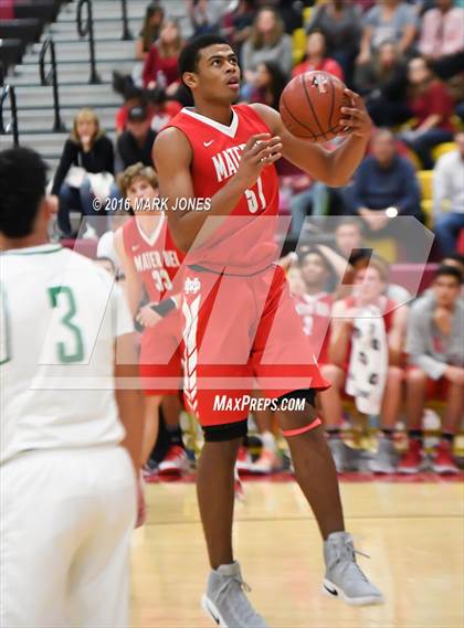 Thumbnail 3 in St. Mary's vs. Mater Dei (Hoophall West Invitational) photogallery.