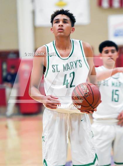 Thumbnail 3 in St. Mary's vs. Mater Dei (Hoophall West Invitational) photogallery.