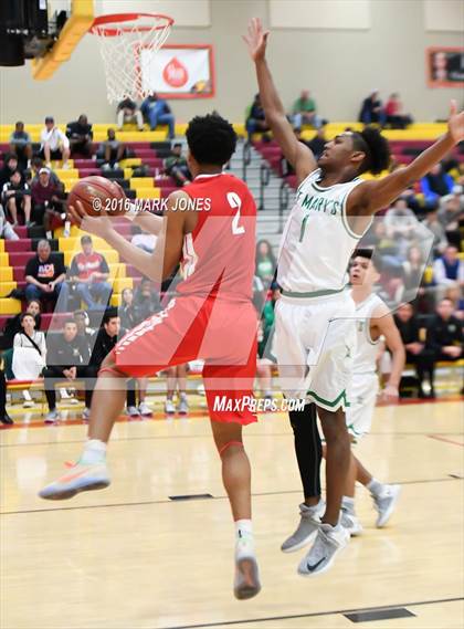 Thumbnail 3 in St. Mary's vs. Mater Dei (Hoophall West Invitational) photogallery.