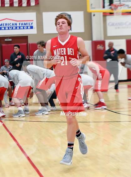 Thumbnail 2 in St. Mary's vs. Mater Dei (Hoophall West Invitational) photogallery.