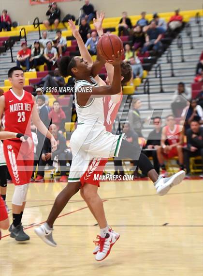 Thumbnail 2 in St. Mary's vs. Mater Dei (Hoophall West Invitational) photogallery.
