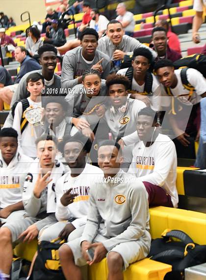 Thumbnail 3 in St. Mary's vs. Mater Dei (Hoophall West Invitational) photogallery.