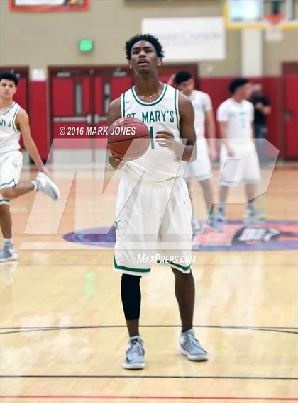 Thumbnail 3 in St. Mary's vs. Mater Dei (Hoophall West Invitational) photogallery.