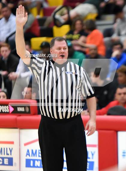 Thumbnail 2 in St. Mary's vs. Mater Dei (Hoophall West Invitational) photogallery.