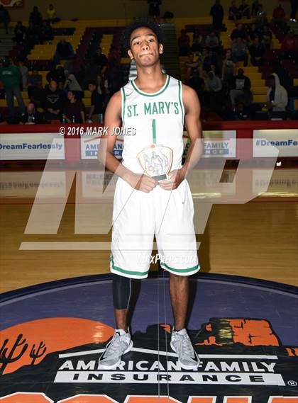 Thumbnail 2 in St. Mary's vs. Mater Dei (Hoophall West Invitational) photogallery.
