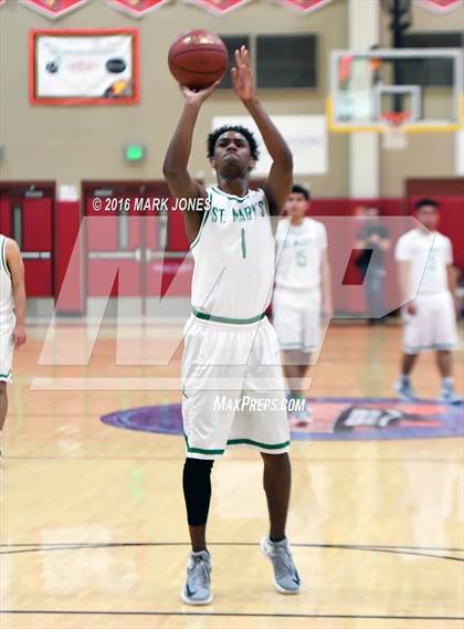 Thumbnail 1 in St. Mary's vs. Mater Dei (Hoophall West Invitational) photogallery.