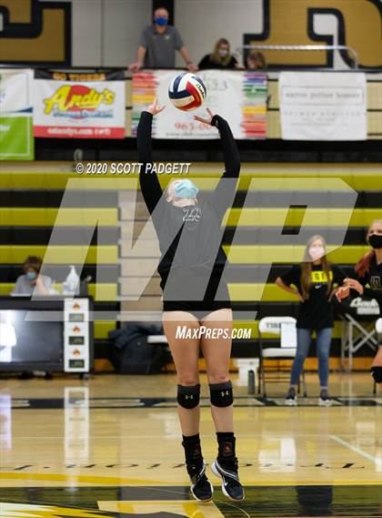 Thumbnail 1 in Lees Summit vs Raymore Peculiar photogallery.