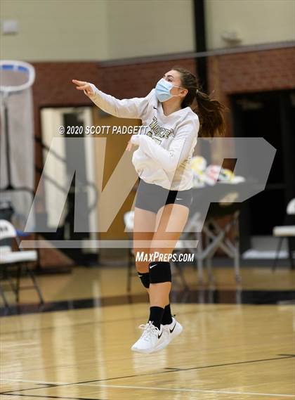 Thumbnail 3 in Lees Summit vs Raymore Peculiar photogallery.
