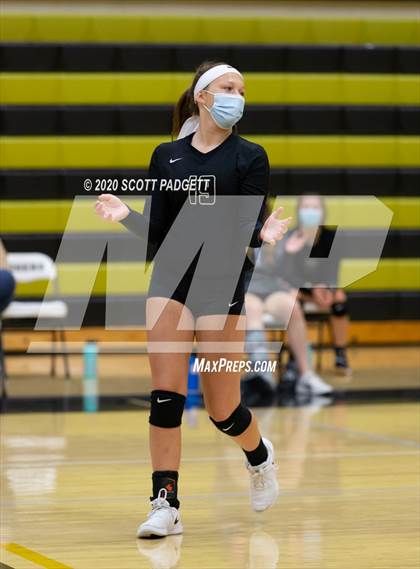 Thumbnail 3 in Lees Summit vs Raymore Peculiar photogallery.