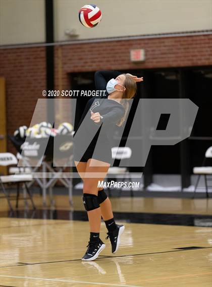 Thumbnail 3 in Lees Summit vs Raymore Peculiar photogallery.