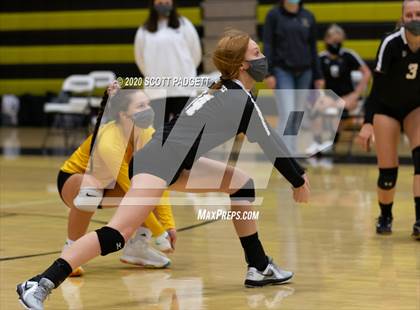 Thumbnail 3 in Lees Summit vs Raymore Peculiar photogallery.