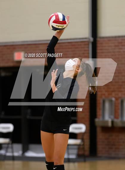 Thumbnail 3 in Lees Summit vs Raymore Peculiar photogallery.