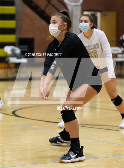 Thumbnail 2 in Lees Summit vs Raymore Peculiar photogallery.