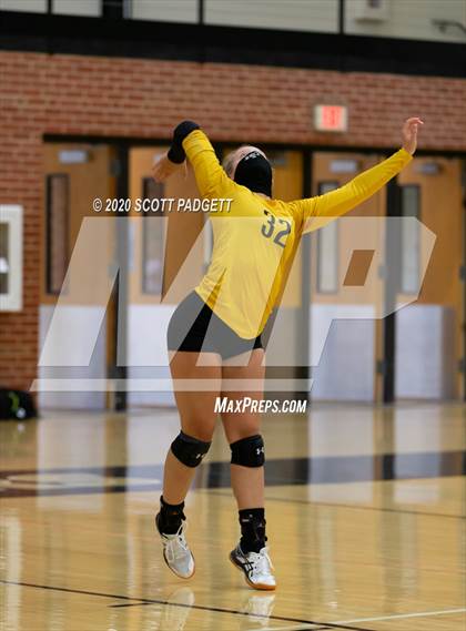 Thumbnail 3 in Lees Summit vs Raymore Peculiar photogallery.