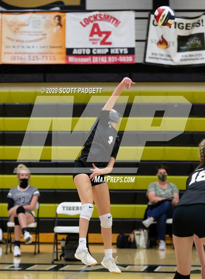 Thumbnail 2 in Lees Summit vs Raymore Peculiar photogallery.