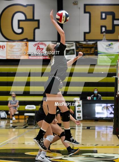 Thumbnail 2 in Lees Summit vs Raymore Peculiar photogallery.