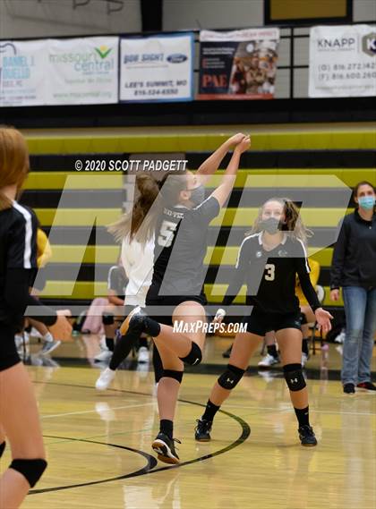 Thumbnail 2 in Lees Summit vs Raymore Peculiar photogallery.