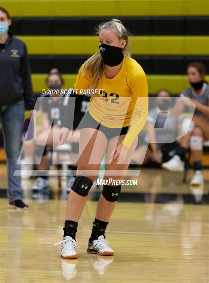 Thumbnail 3 in Lees Summit vs Raymore Peculiar photogallery.