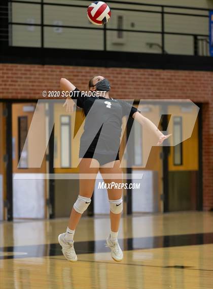 Thumbnail 3 in Lees Summit vs Raymore Peculiar photogallery.